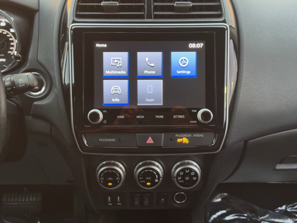 2022 Mitsubishi Outlander Image 19