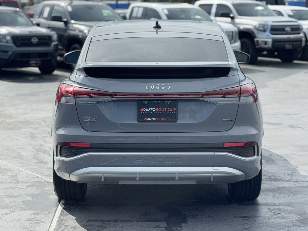 2025 Audi Q4 e-tron Sportback Image 6
