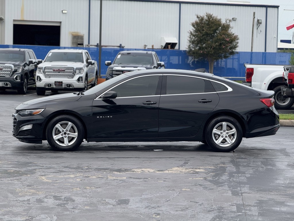 2023 Chevrolet Malibu Image 8