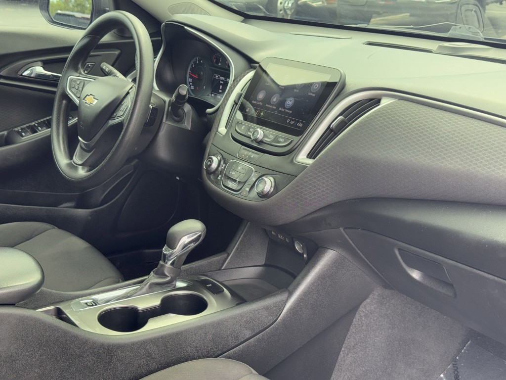 2023 Chevrolet Malibu Image 13