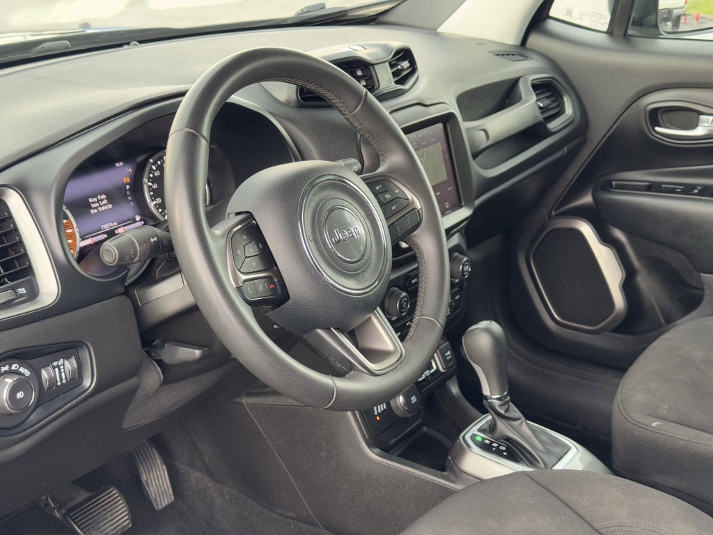 2022 Jeep Renegade Image 12