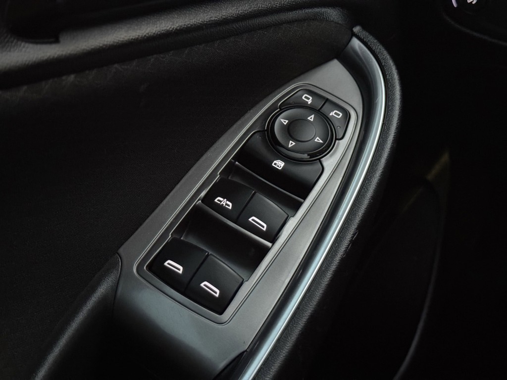 2021 Chevrolet Malibu Image 20
