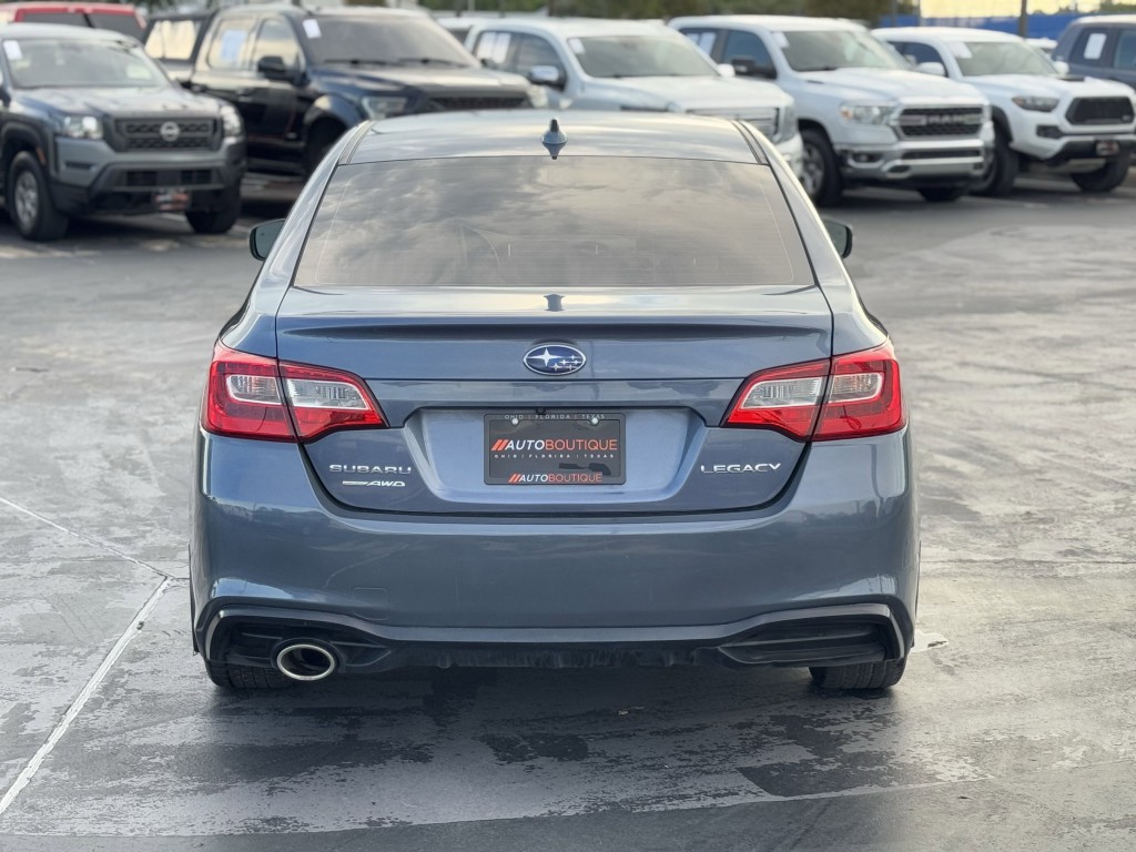 2018 Subaru Legacy Image 6