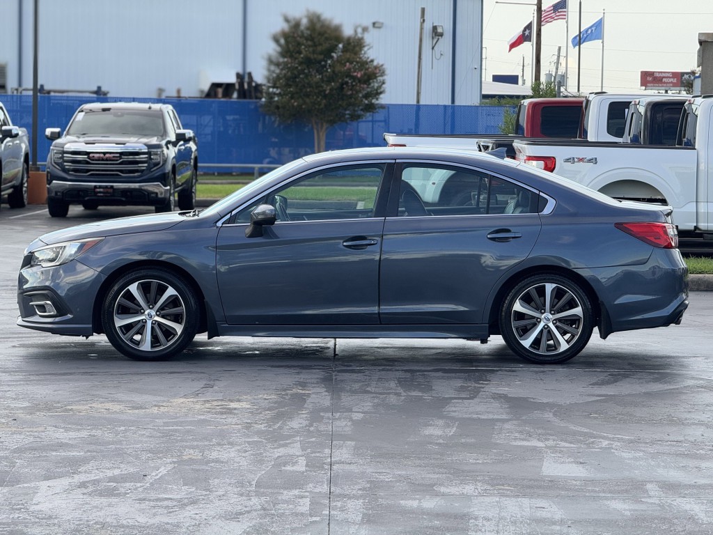 2018 Subaru Legacy Image 8