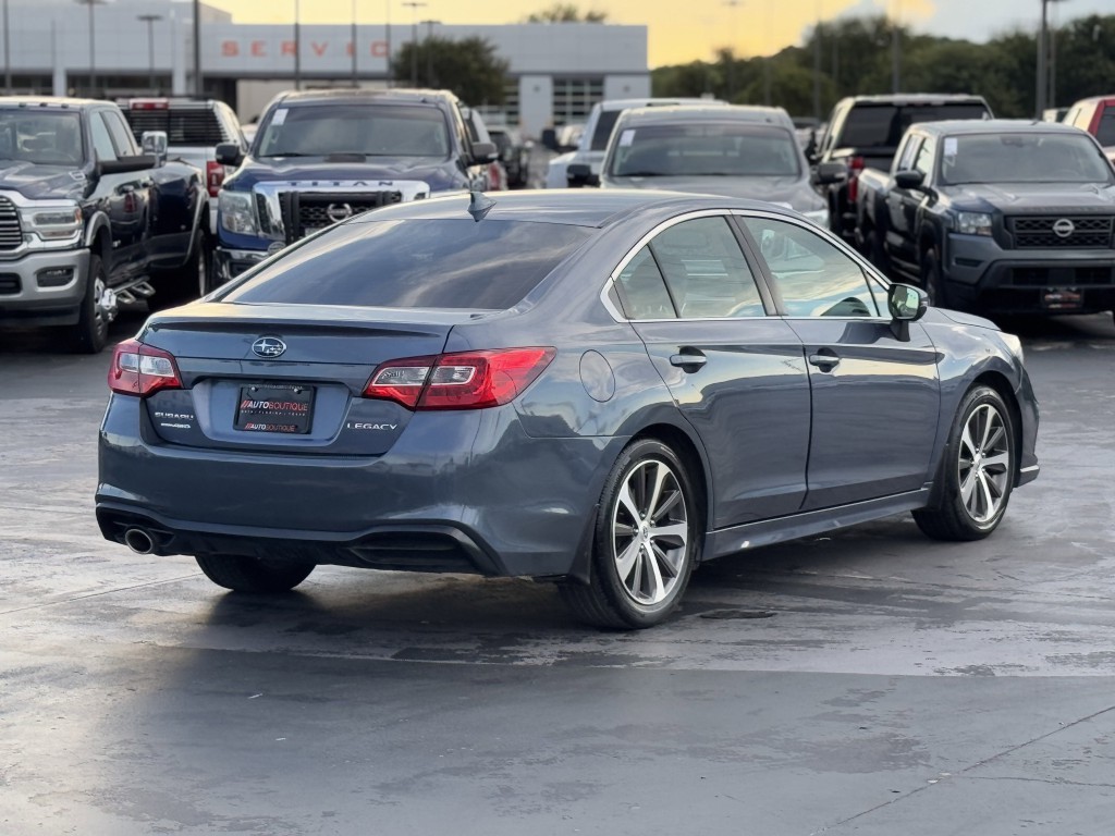 2018 Subaru Legacy Image 10