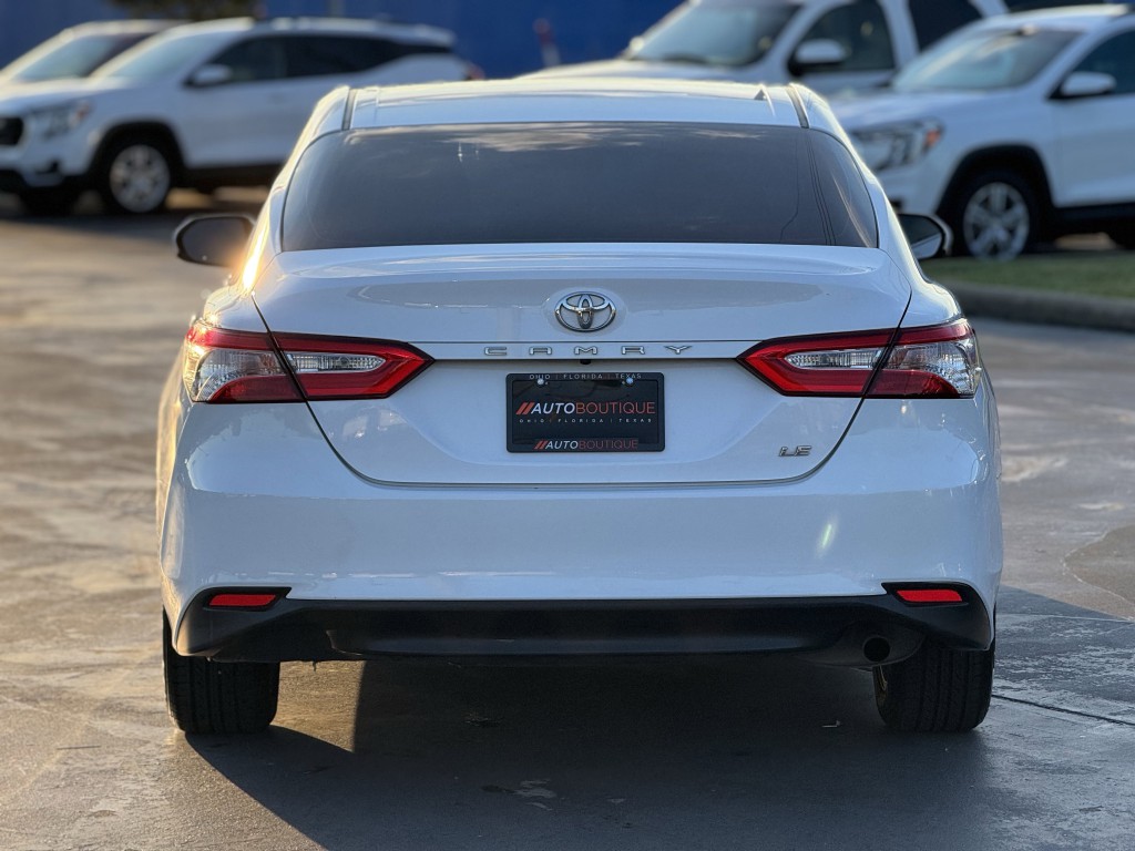 2018 Toyota Camry Image 8