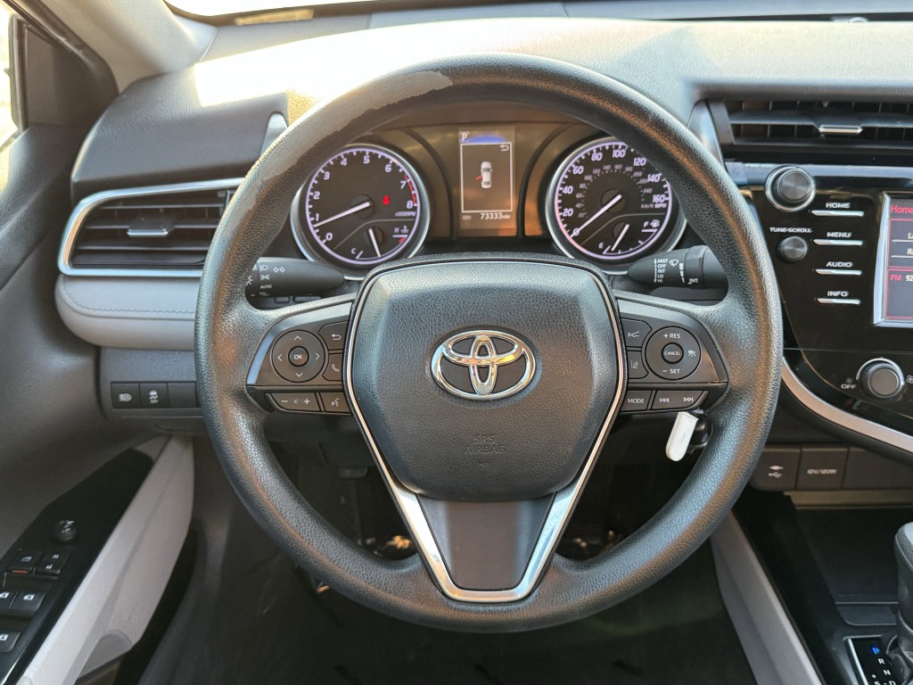 2018 Toyota Camry Image 15