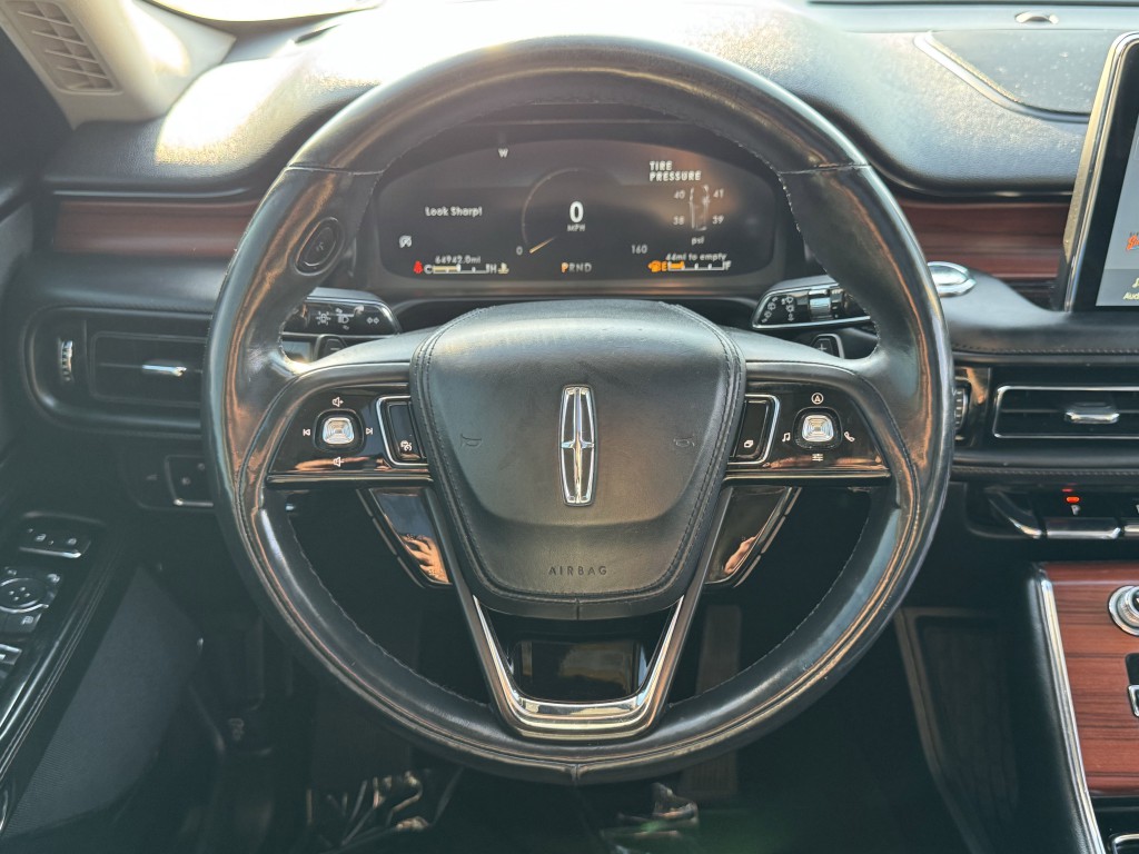 2021 Lincoln Aviator Image 16