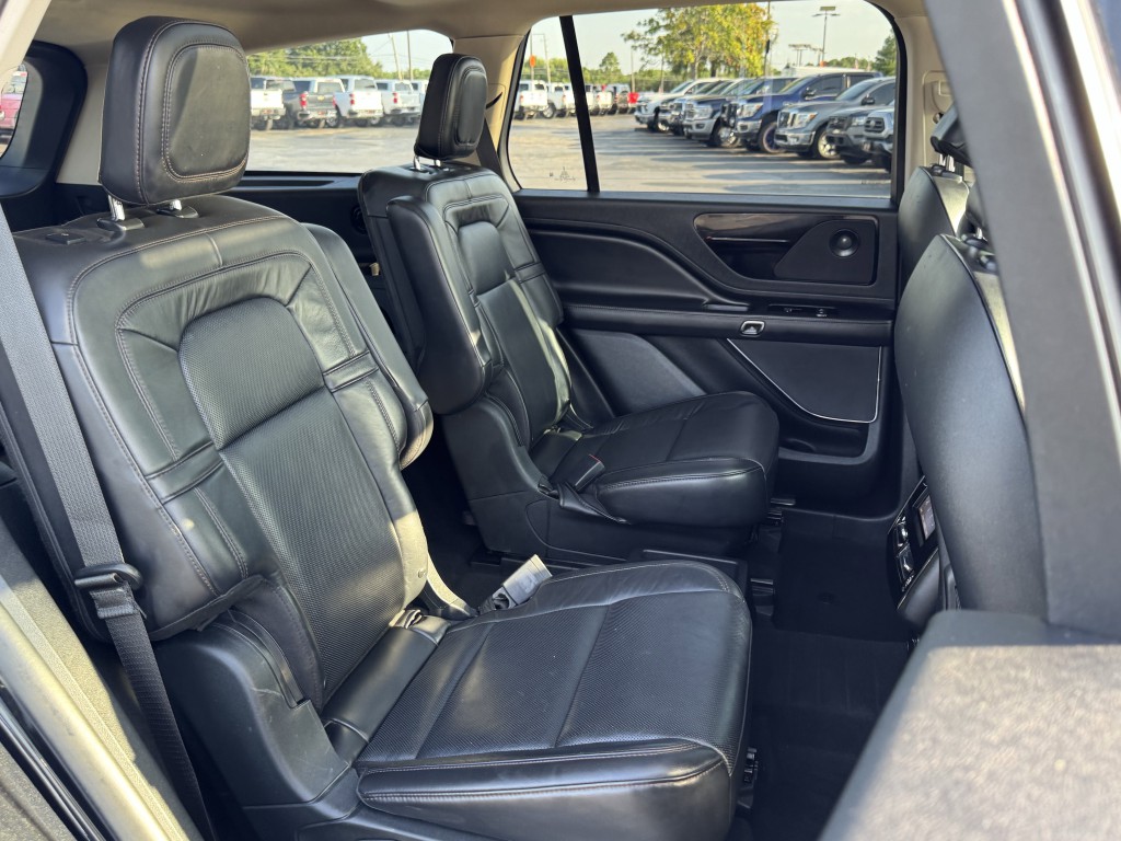 2021 Lincoln Aviator Image 27