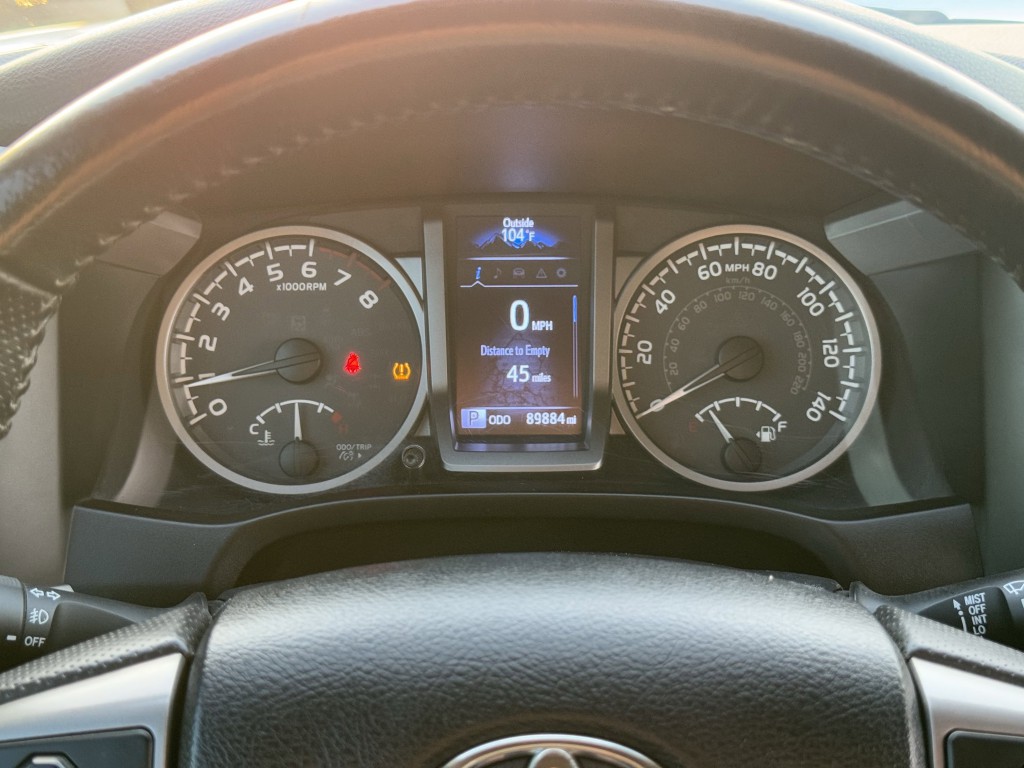 2016 Toyota Tacoma Image 18
