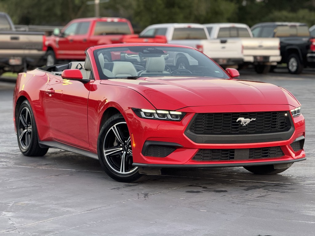 2024 Ford Mustang Image 3