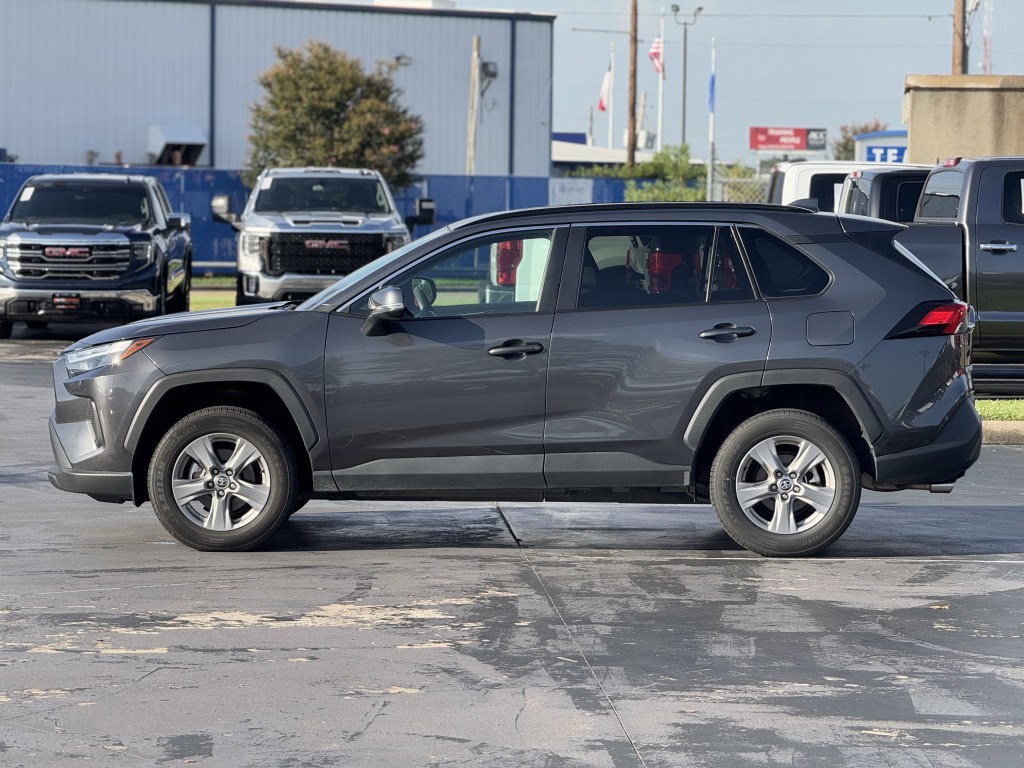 2024 Toyota Rav4 Image 9