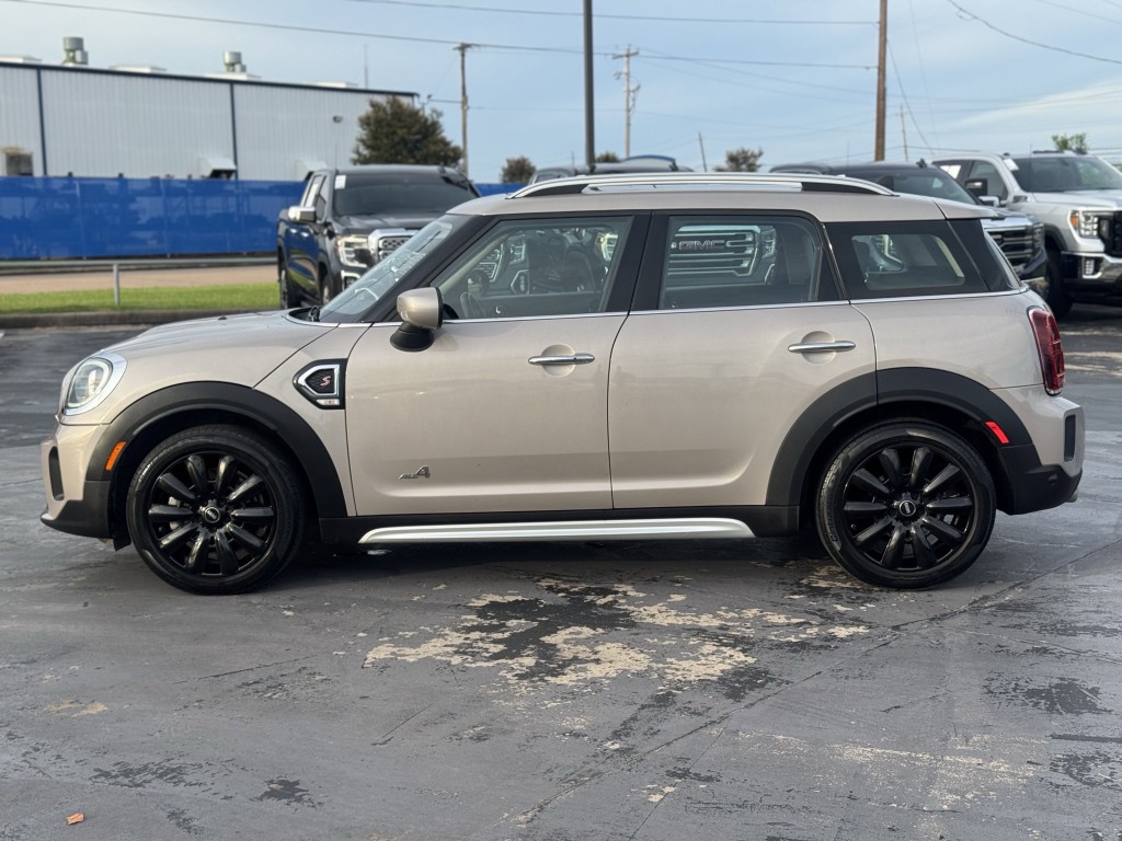 2024 MINI Countryman Image 11