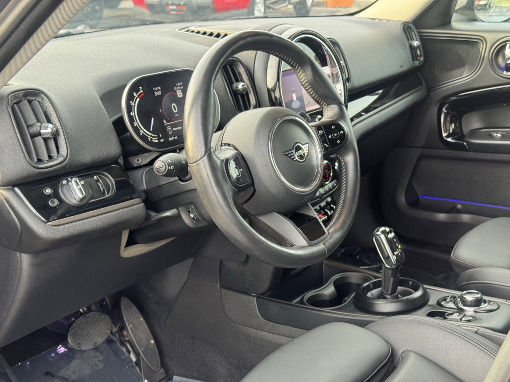 2024 MINI Countryman Image 12