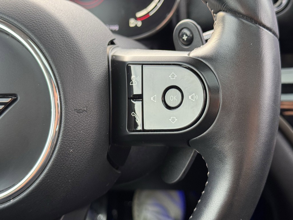 2024 MINI Countryman Image 17