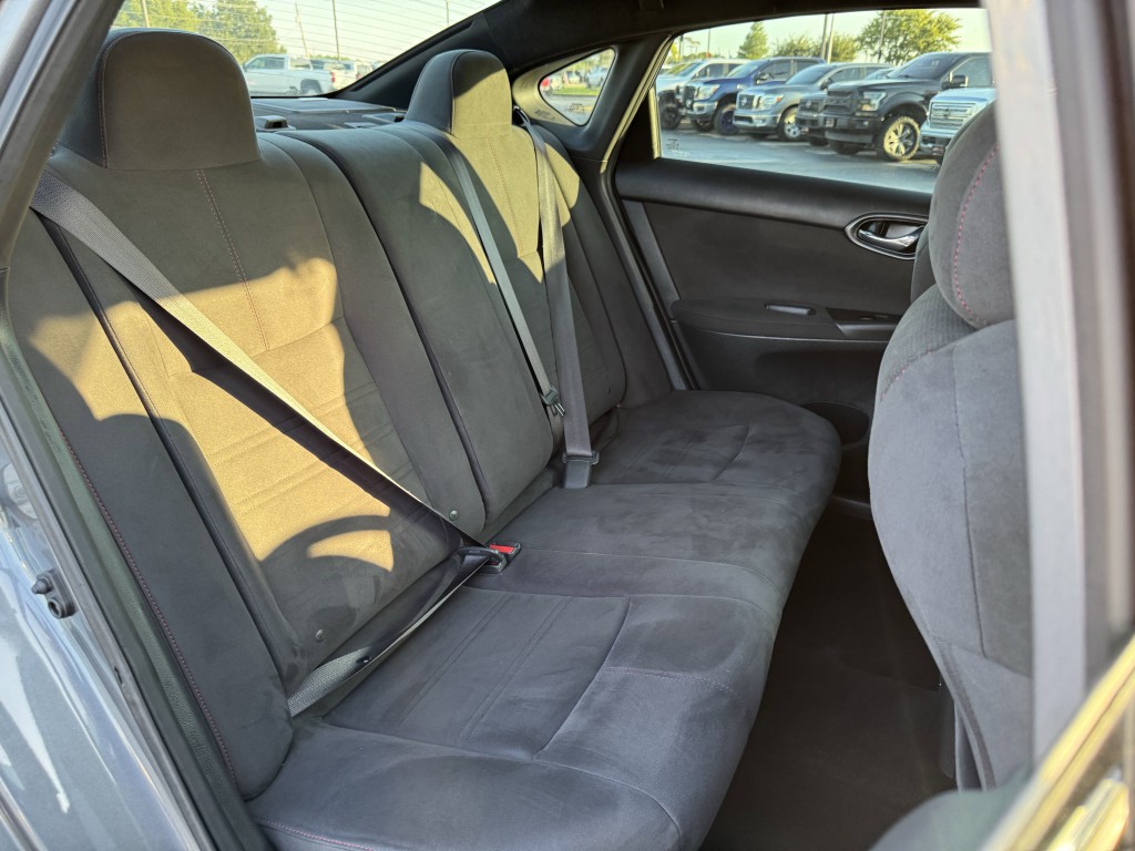 2017 Nissan Sentra Image 28