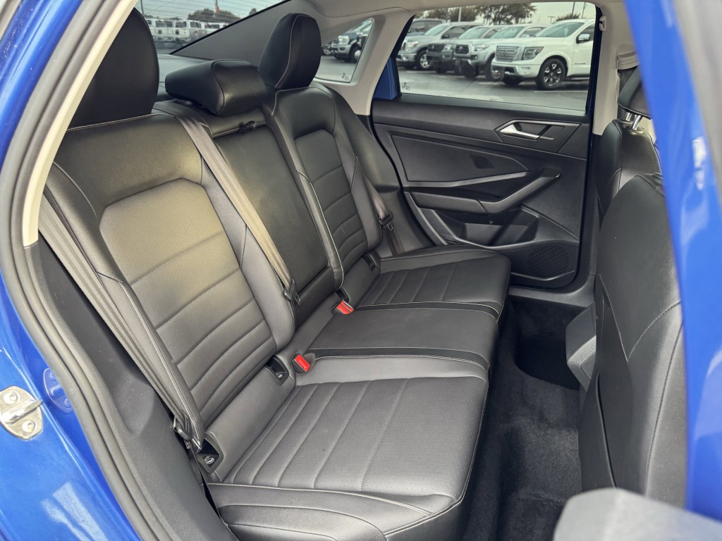 2022 Volkswagen Jetta Image 24