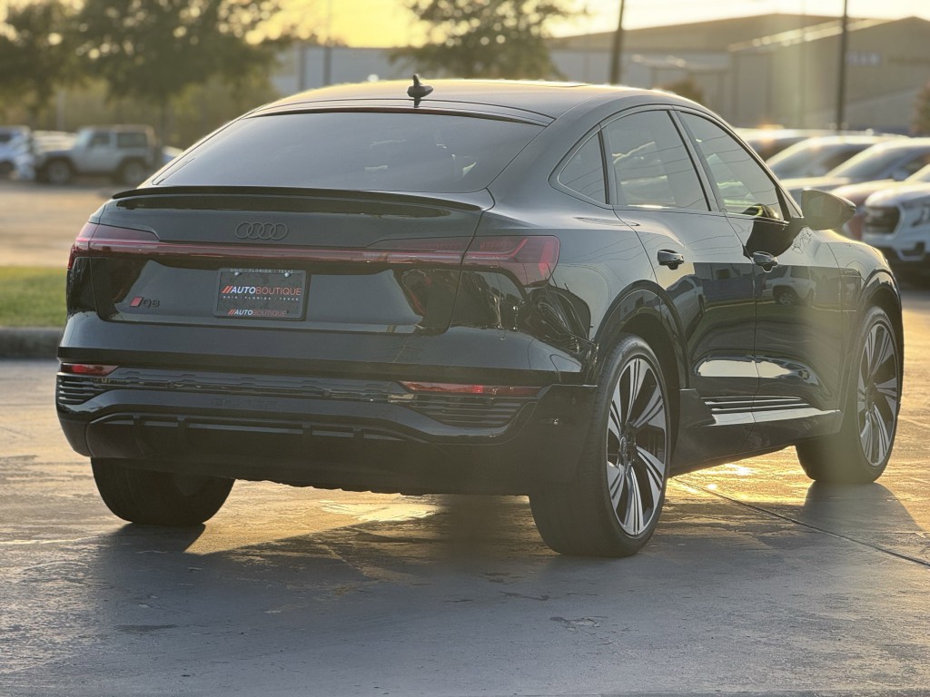 2024 Audi Q8 e-tron Sportback Image 10