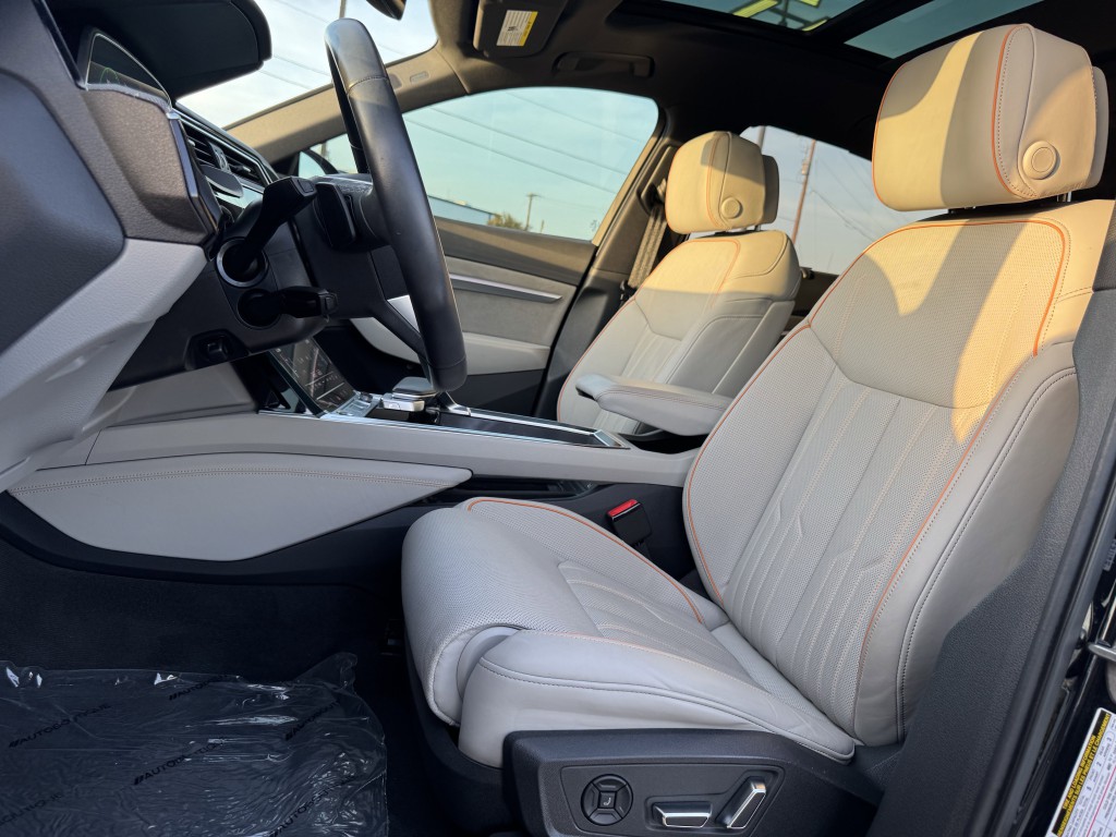 2024 Audi Q8 e-tron Sportback Image 30