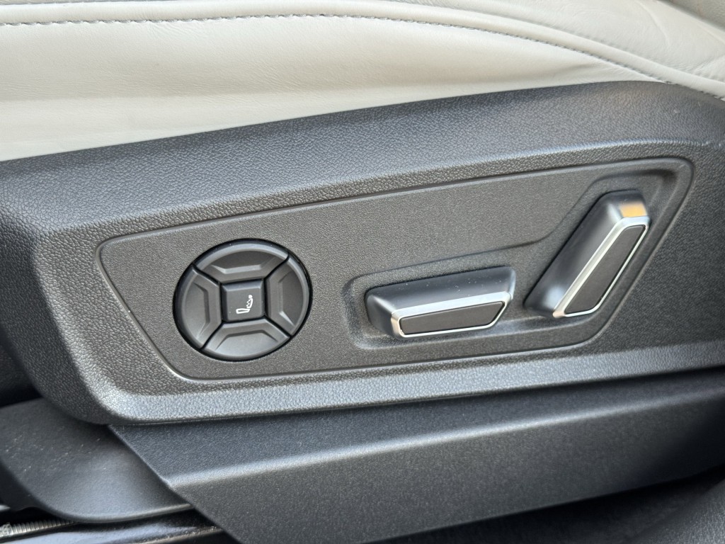 2024 Audi Q8 e-tron Sportback Image 31