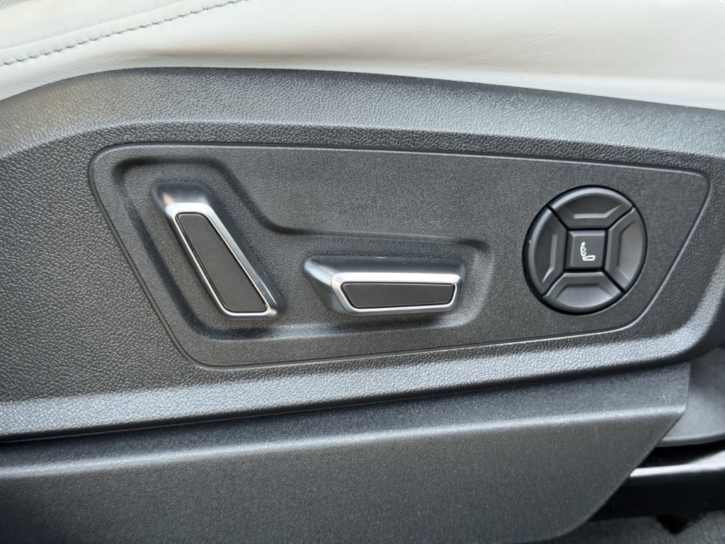 2024 Audi Q8 e-tron Sportback Image 35