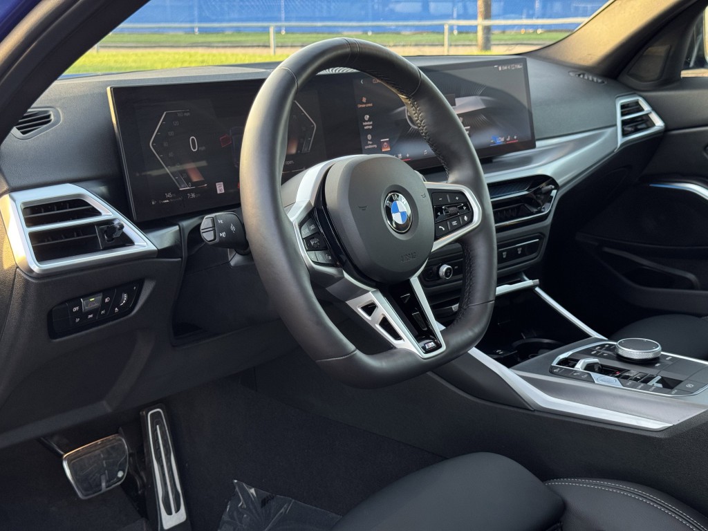 2025 BMW 3 Series Image 14
