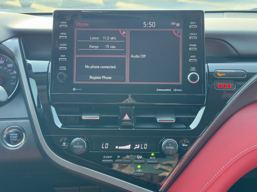 2022 Toyota Camry Image 19