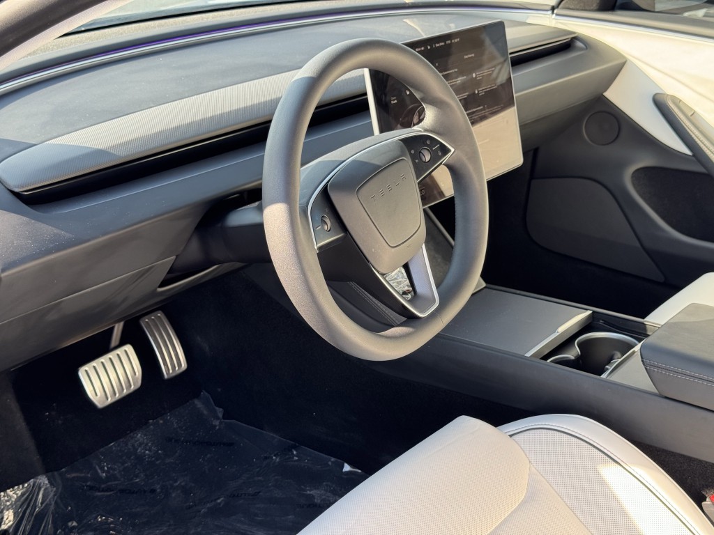 2024 Tesla Model 3 Image 12
