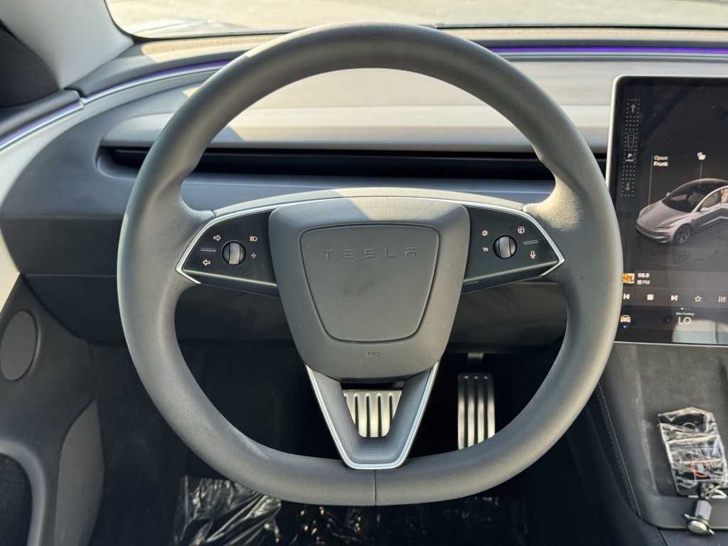 2024 Tesla Model 3 Image 15