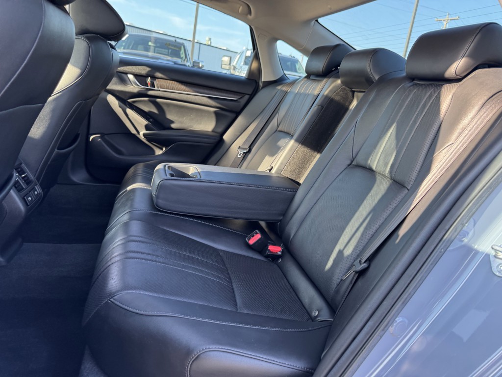 2022 Honda Accord Image 30