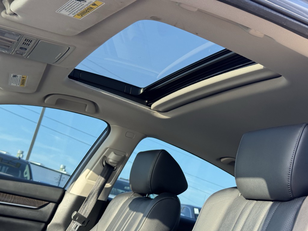 2022 Honda Accord Image 32