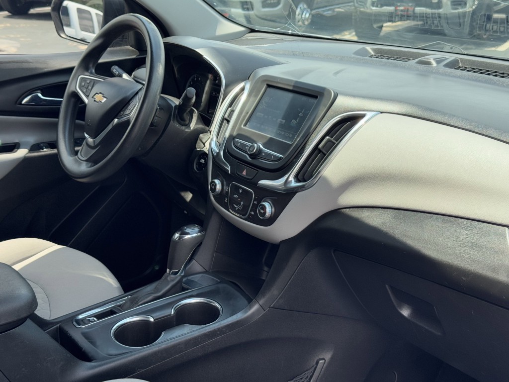 2018 Chevrolet Equinox Image 13