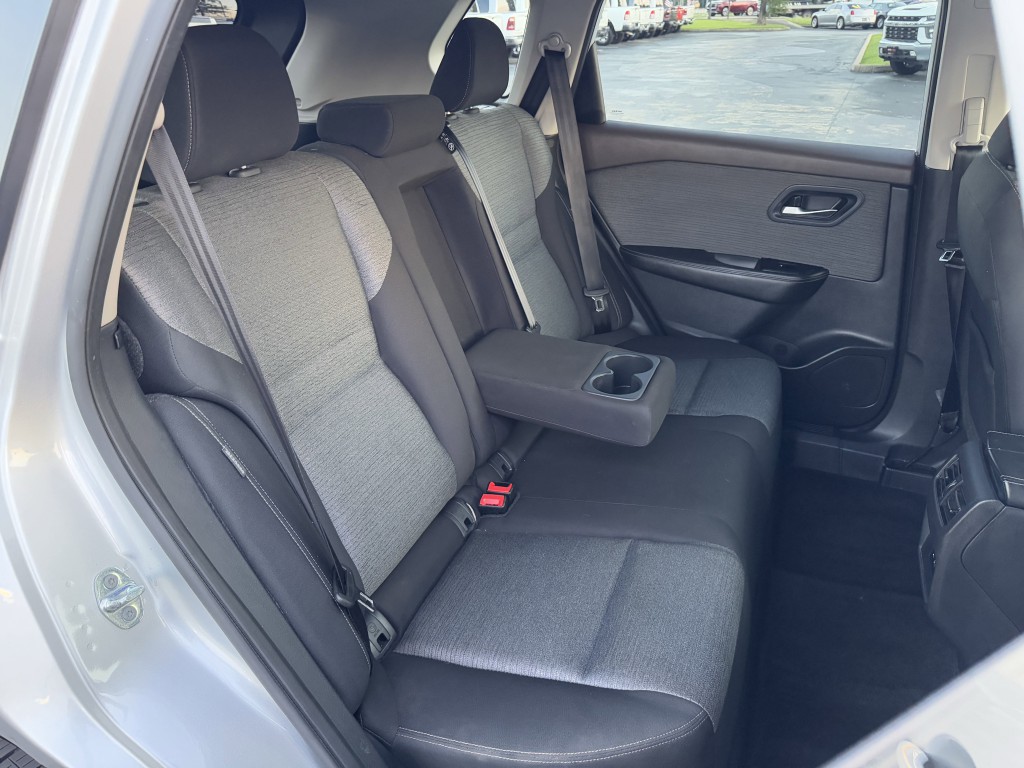 2022 Nissan Rogue Image 26