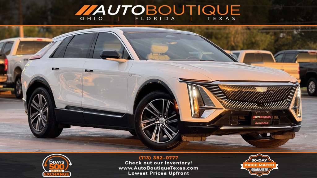 2024 Cadillac Lyriq Image 1