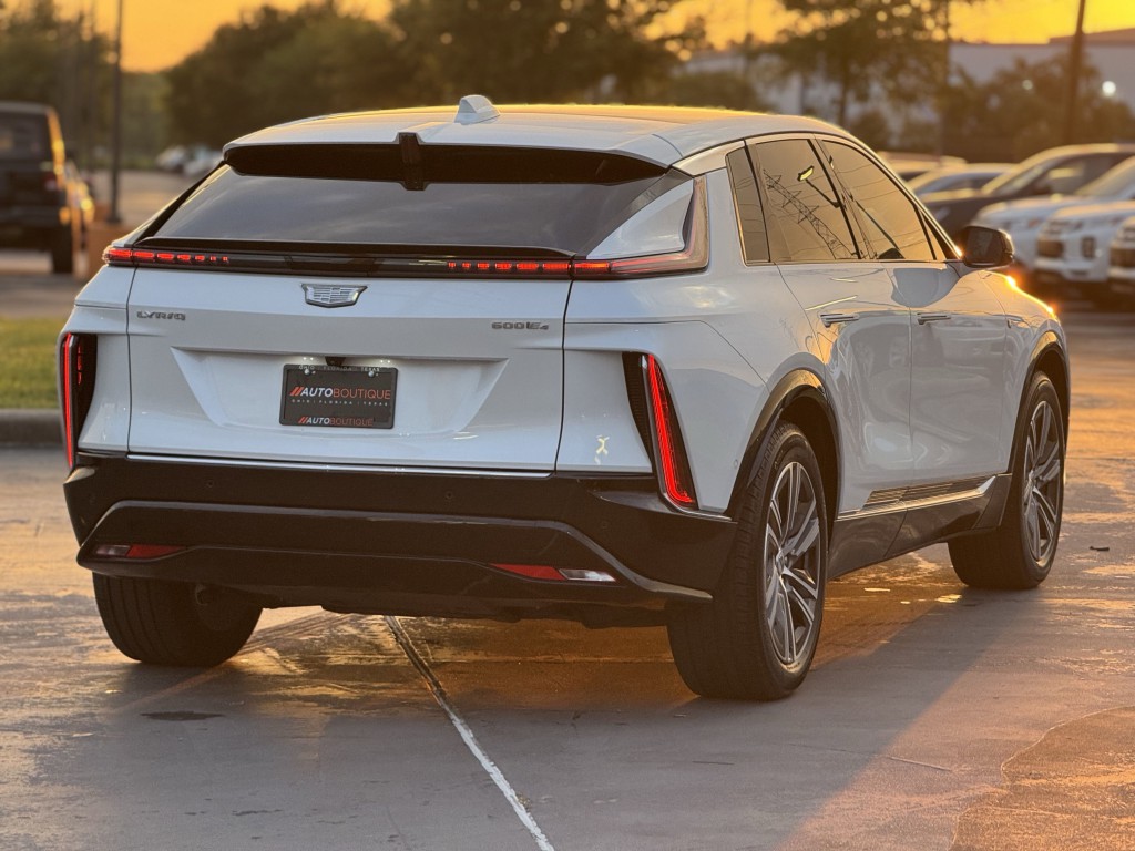 2024 Cadillac Lyriq Image 11