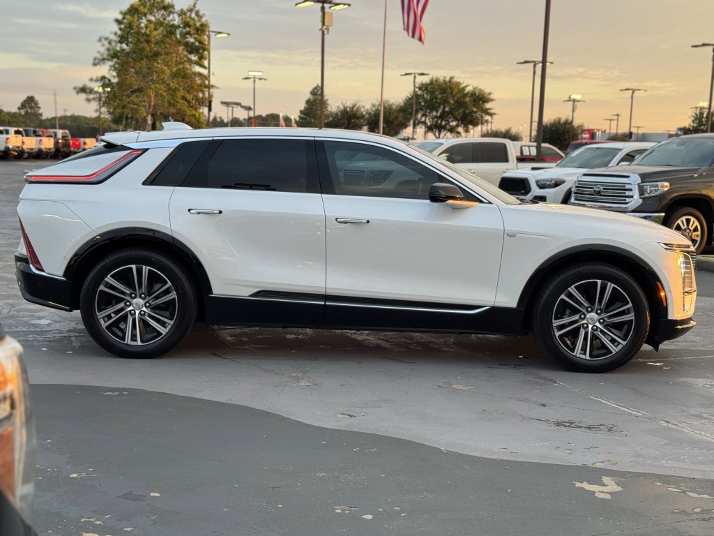 2024 Cadillac Lyriq Image 13