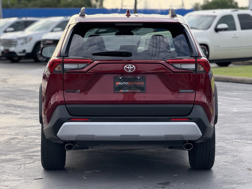 2024 Toyota Rav4 Image 8