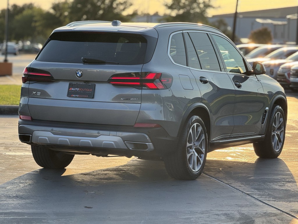 2024 BMW X5 Image 11