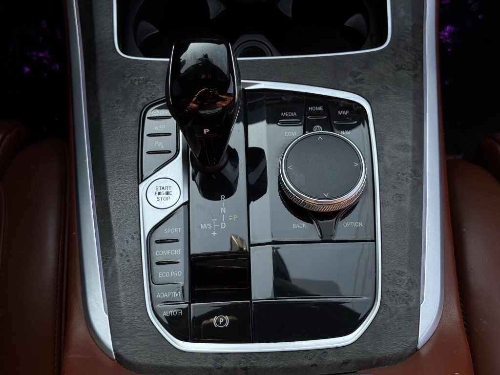 2022 BMW X5 Image 24