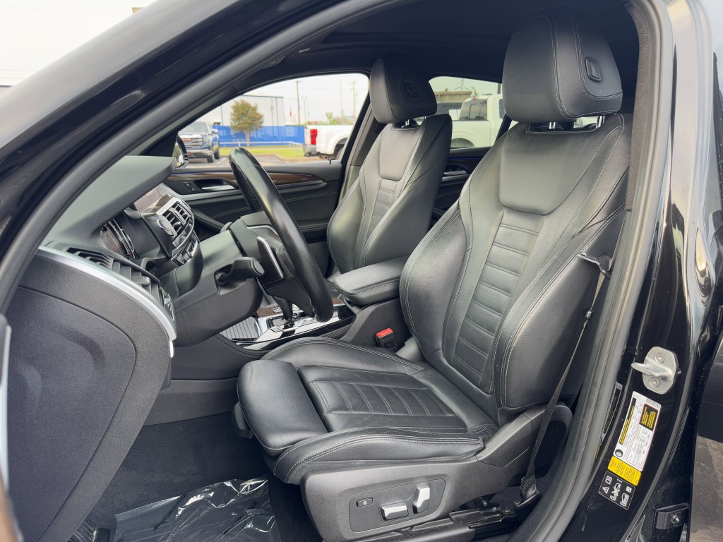 2019 BMW X4 Image 25