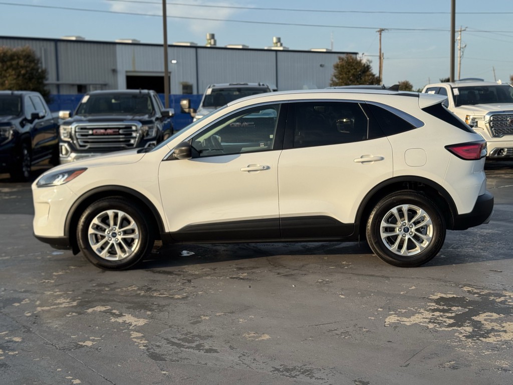 2022 Ford Escape Image 10