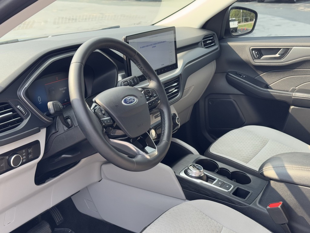 2023 Ford Escape Image 12