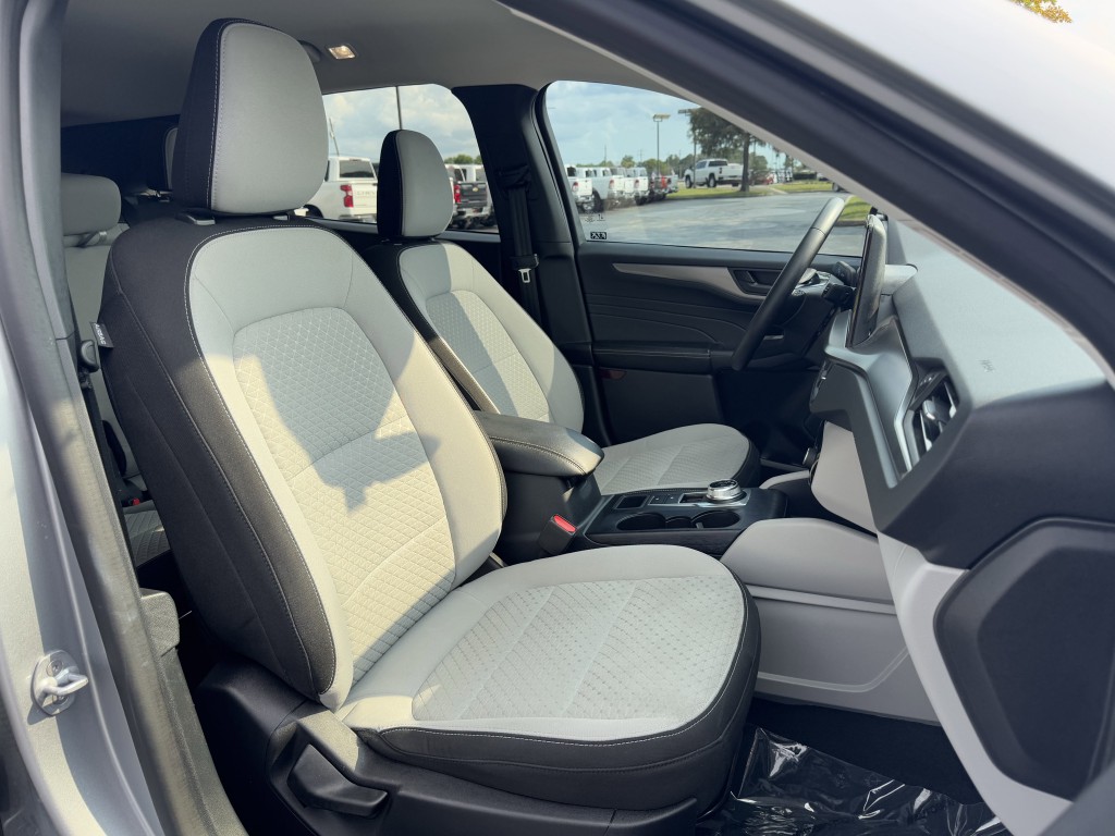 2023 Ford Escape Image 25