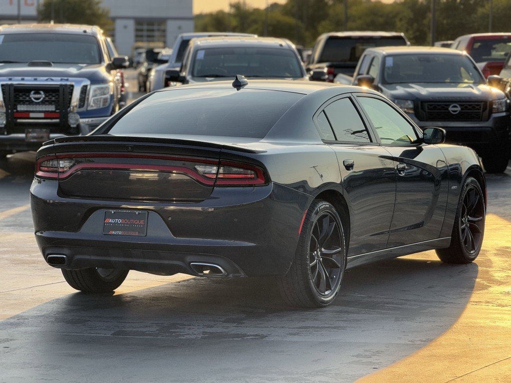 2018 Dodge Charger Image 10