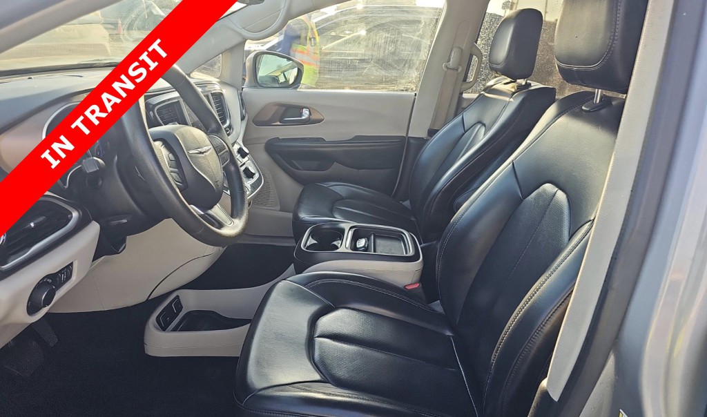 2021 Chrysler Voyager Image 8