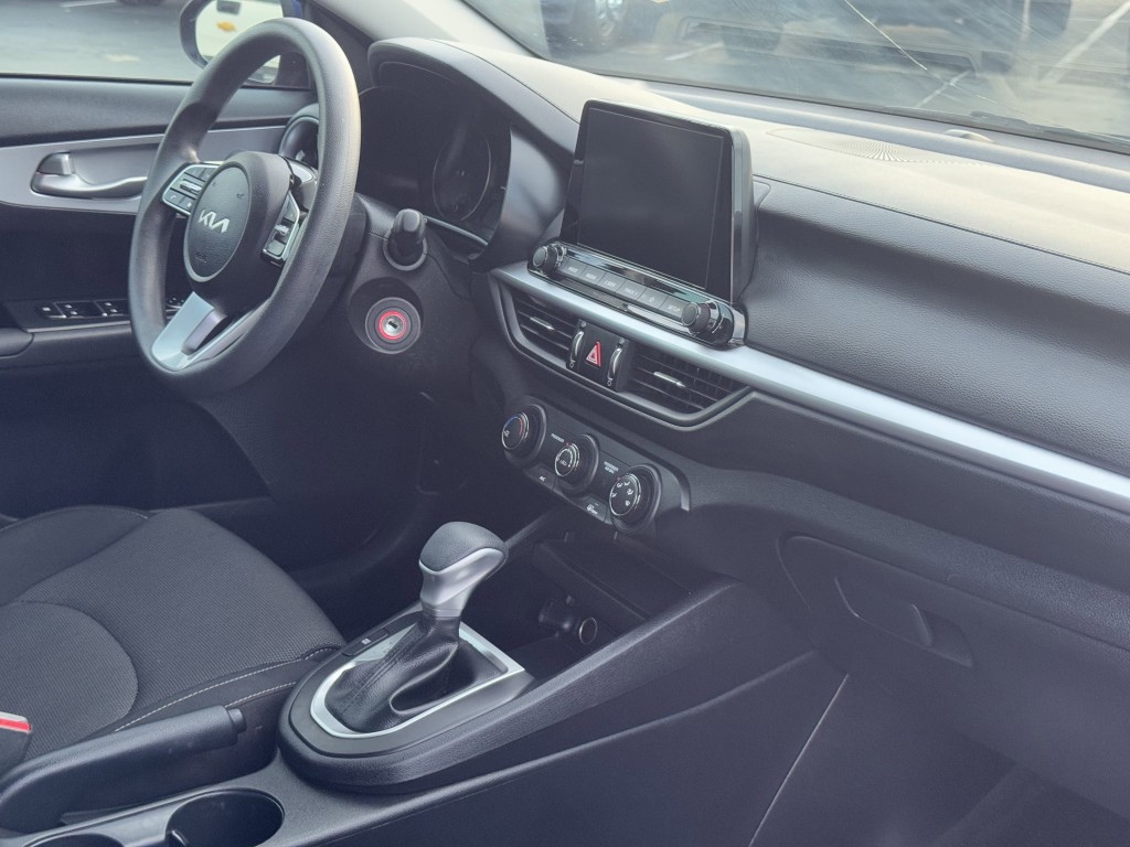 2024 Kia Forte Image 13