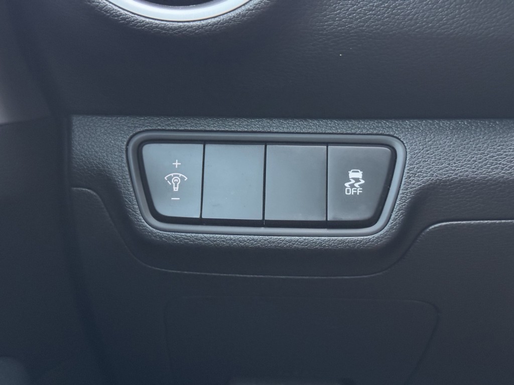 2024 Kia Forte Image 23