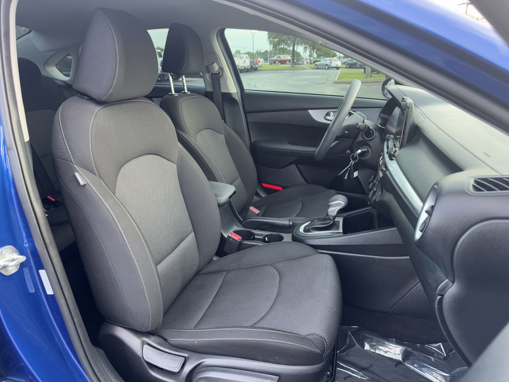 2024 Kia Forte Image 25