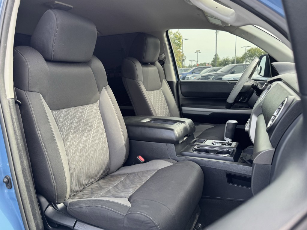 2020 Toyota Tundra Image 24