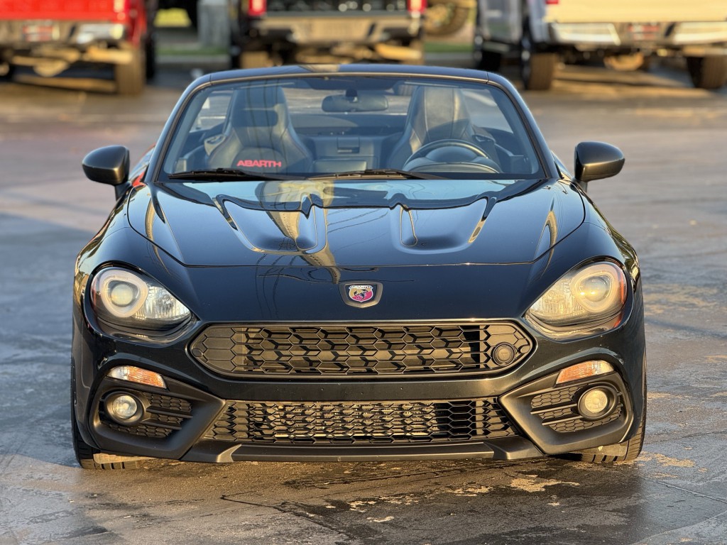 2018 FIAT 124 Spider Image 6